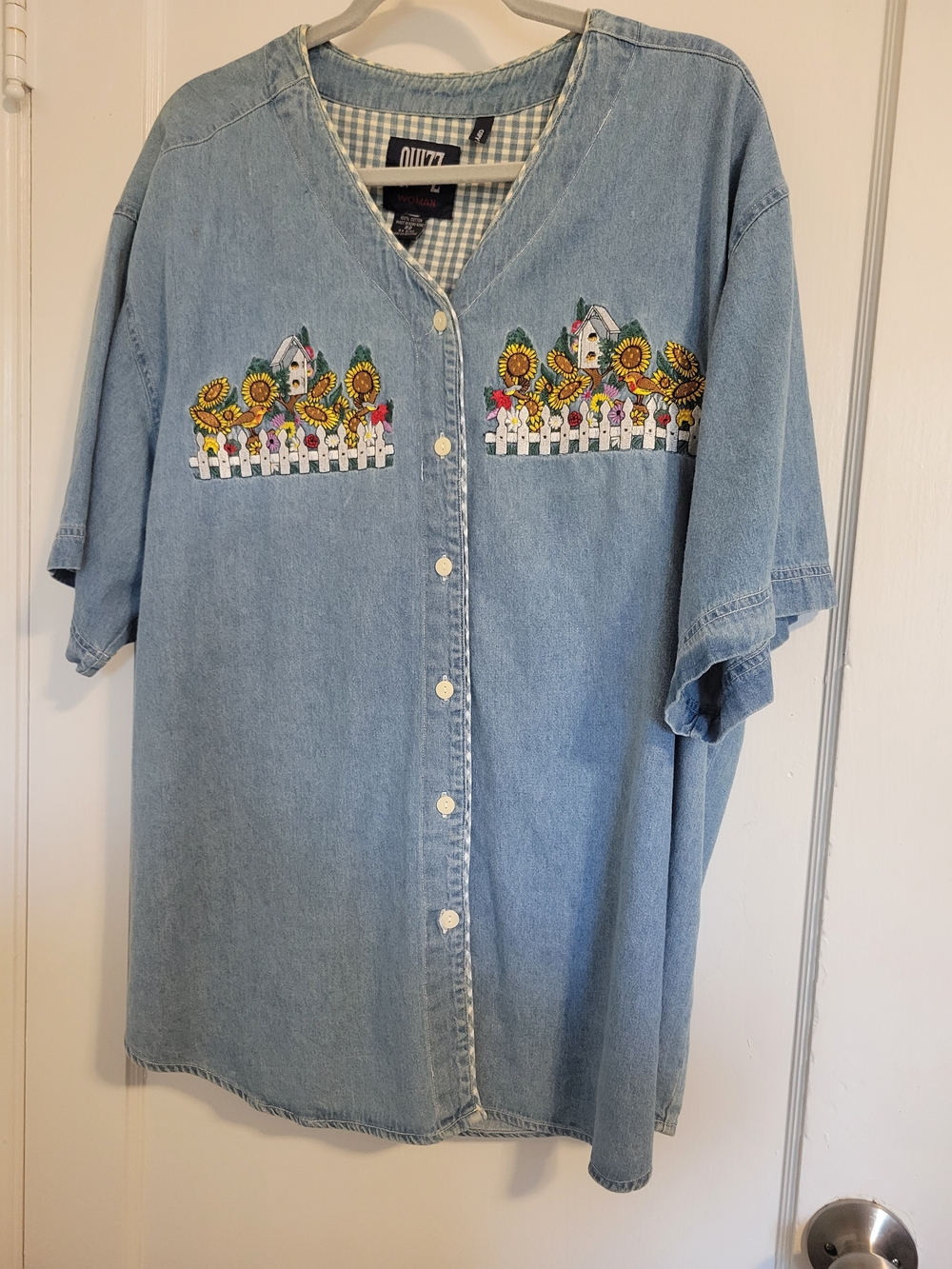 Vintage Embroidered Quizz Denim Button down top Women 22